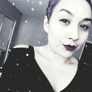 Meet your Posher, Mirella